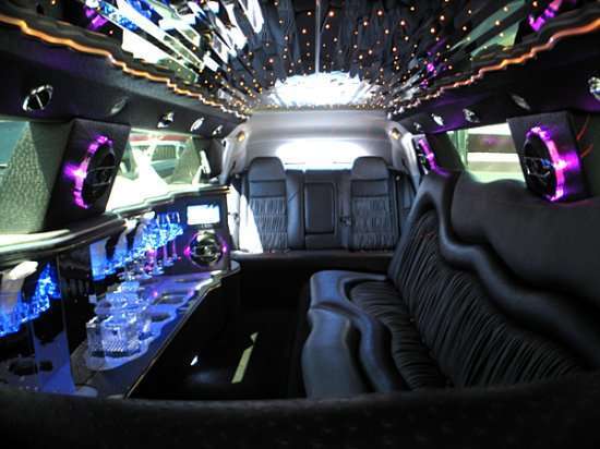chrysler-300-limousine-1-1